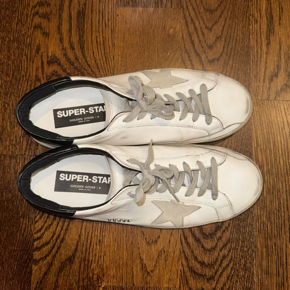 Golden Goose men’s size 45 EU/11 US Super-Star sneakers in classic color way - Picture 4 of 8